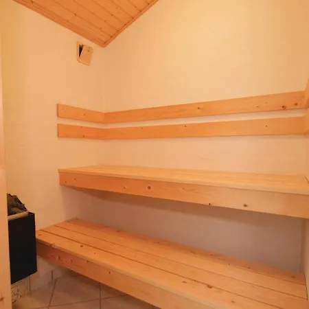 Four-bedroom Holiday In بيت للعطل *